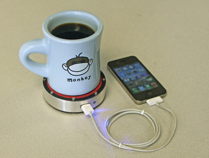 Ricaricare iphone con un caffè