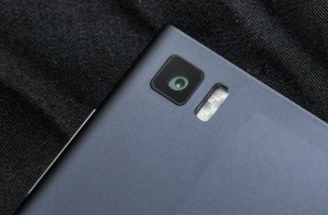 Immagini dello Xiaomi Mi3 fotocamera e flashled